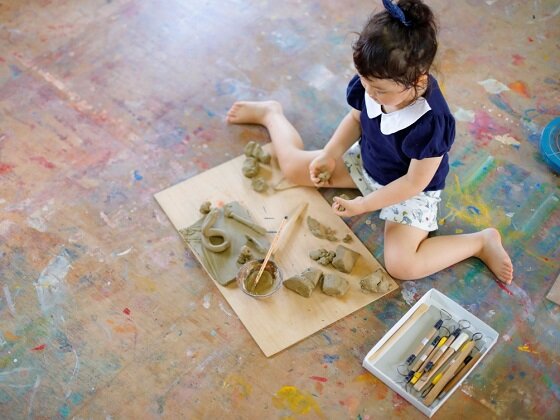 久米川「造形教室 エノリエ」自由な発想で粘土造形体験！