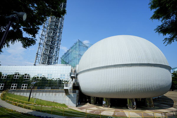 花小金井「多摩六都科学館」で科学の世界＆プラネタリウムを楽しもう！ 