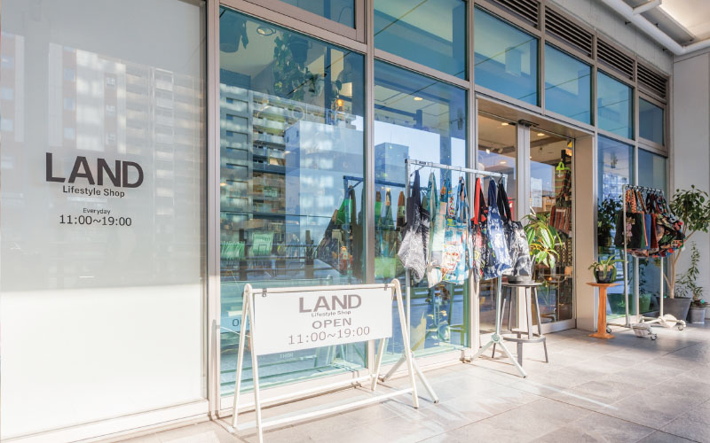 SPOT01 LAND Lifestyle Shop(ランド ライフスタイル ショップ)