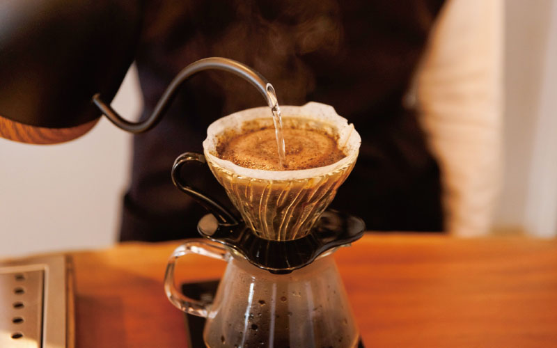 SPOT04 OTONA COFFEE(オトナ コーヒー )LOUNGE WING(ラウンジ ウイング)