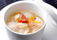 仏跳牆（ファッチューチョン）～11種の食材をじっくり蒸し上げた極上澄ましスープ
