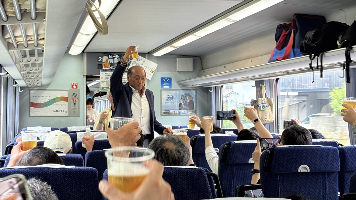 サプライズ乾杯：渡辺さん